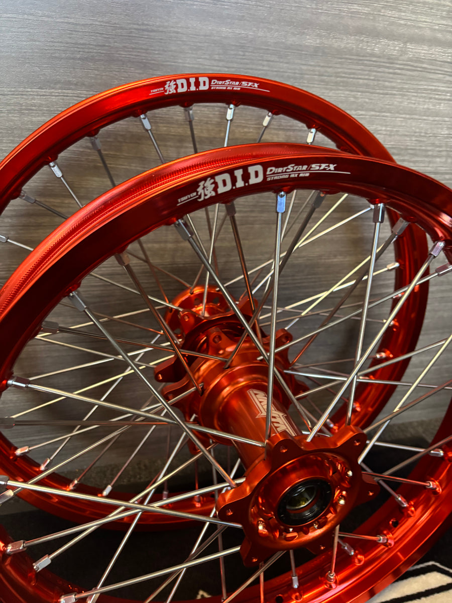 KTM 125sx リヤホイール モトクロス 2003-2026 KTM 125-450 Custom Wheel Set - Orange/Black - DID STX