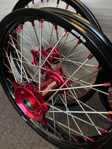 2014-2025 Honda CRF250R / 2013-2025 CRF450R Wheel Set Red/Black - Silver Spokes